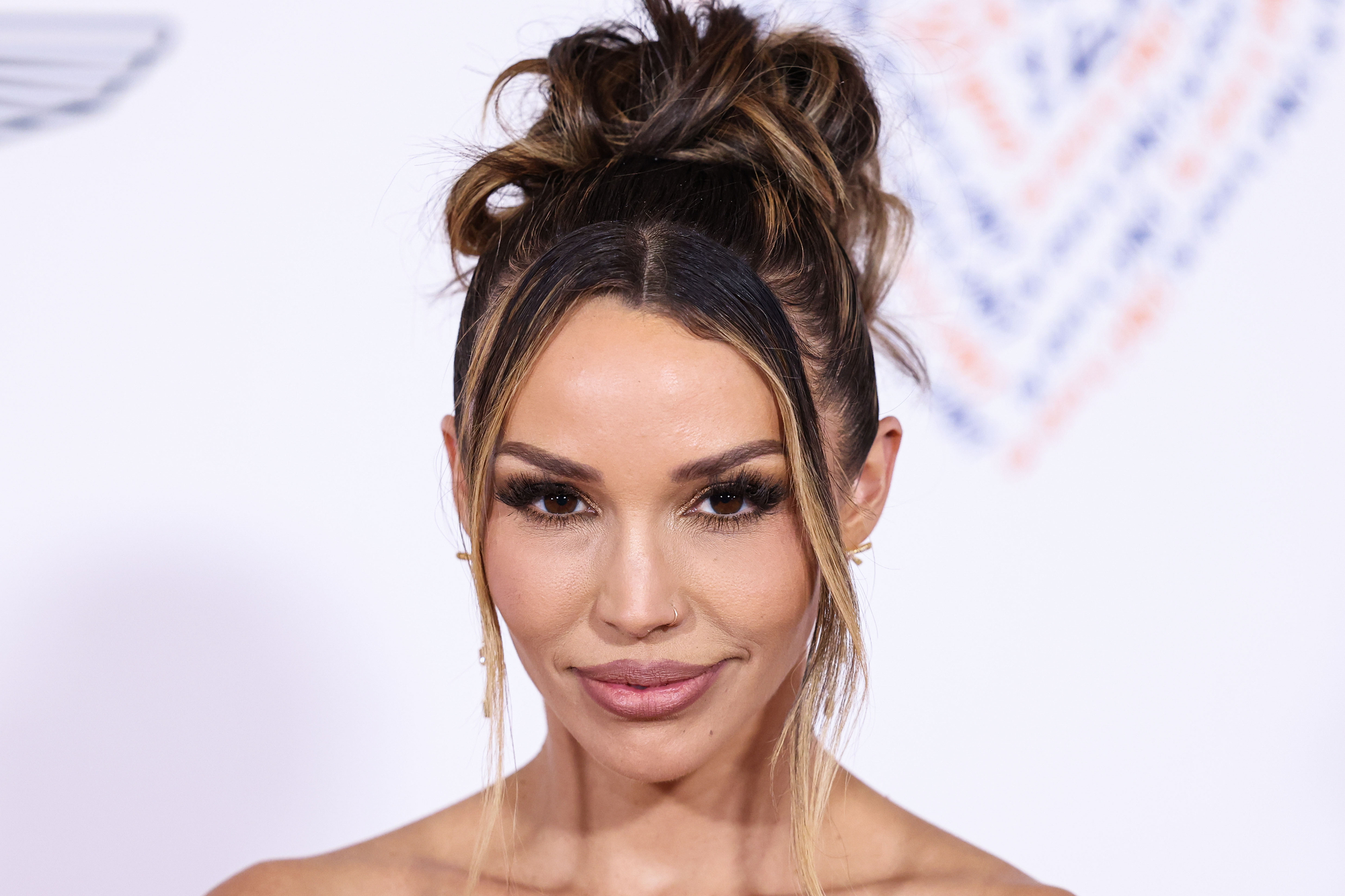 Scheana Shay Kept Her Facial Expressions under Control with the Help of ...
