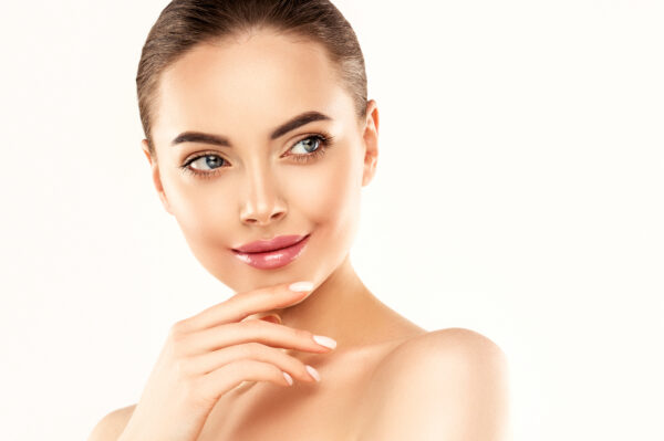 Dermal fillers, popularly referred to as "fillers," are injectable substances that aim to renew the appearance of the face by enhancing volume and shape.